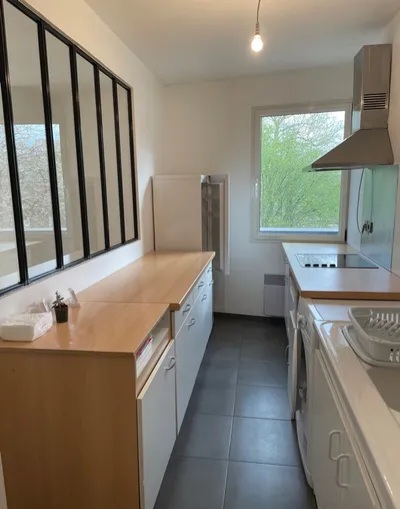 property 3 pièces . 70 m2 . Lille.