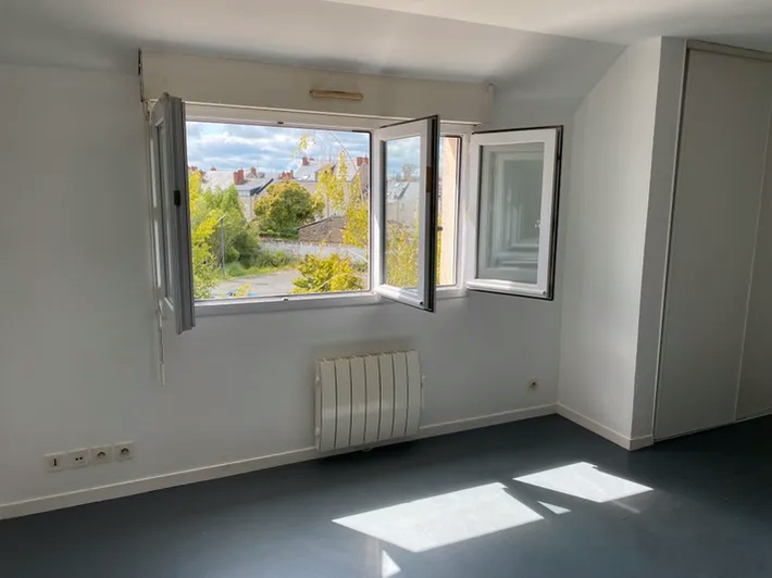 property T1 bis proche universités