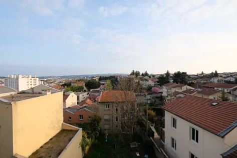 property appartement 4 chambres de 78 m² à Saint-Étienne