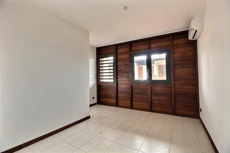 property Appartement 4 pièces 93 m²