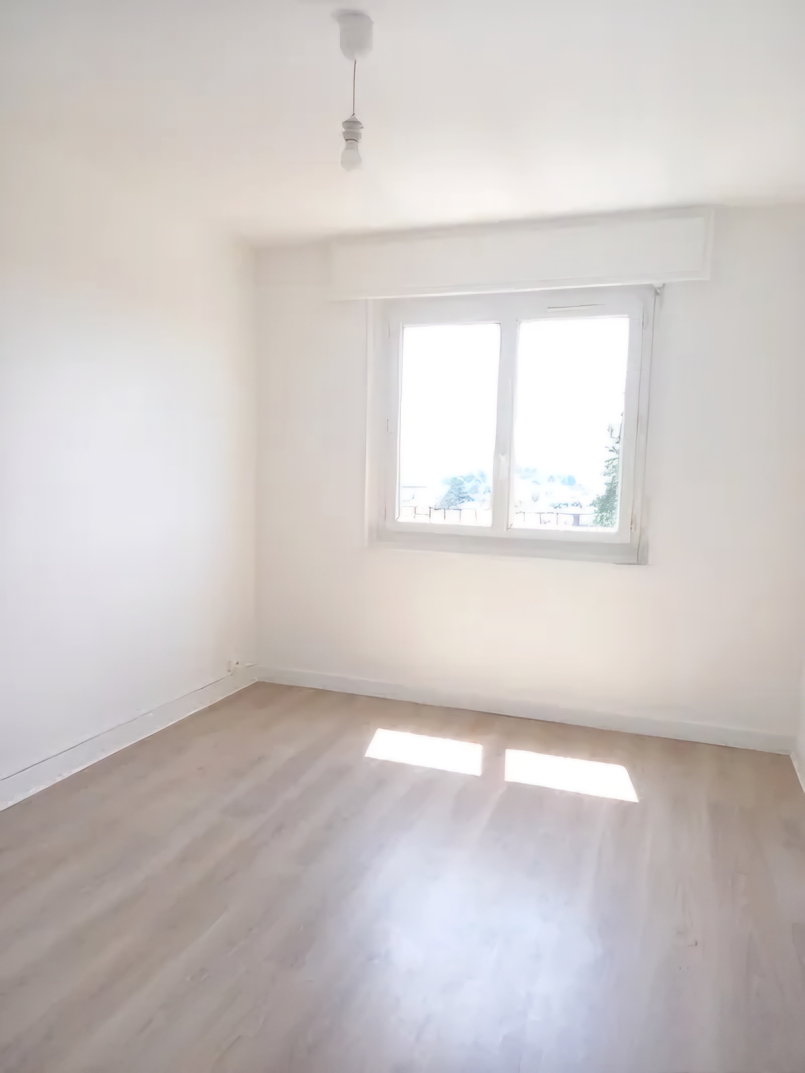 property Grand 3P de 68 m² + 2 balcons sans vis-à-vis (chauffage + eau compris)