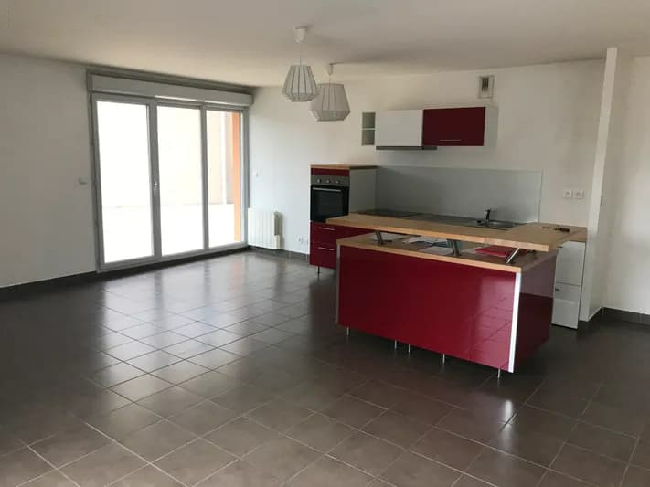 property Lumineux T3 de 69 m² + Terrasse de 23 m²
