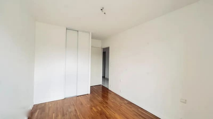 property Appartement 4 pièces 110 m²