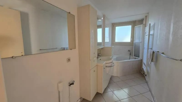 property Appartement 4 pièces 94 m²