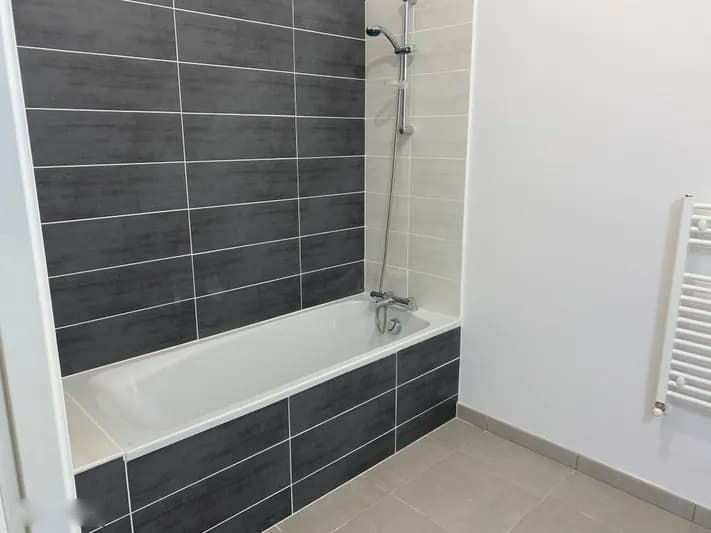 property Belcier - Appartement T4 de 87m2 Parking + Cellier
