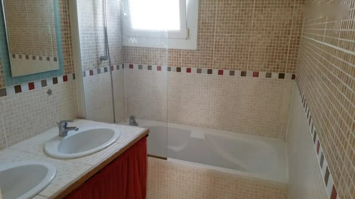 property Beau T3 lumineux avec clim, garage - Idéalement situé