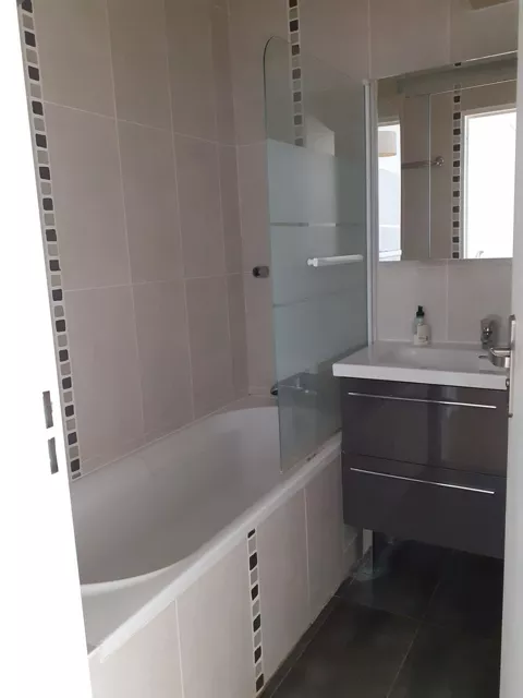 property Location Appartement 2 pièces 47 m²
